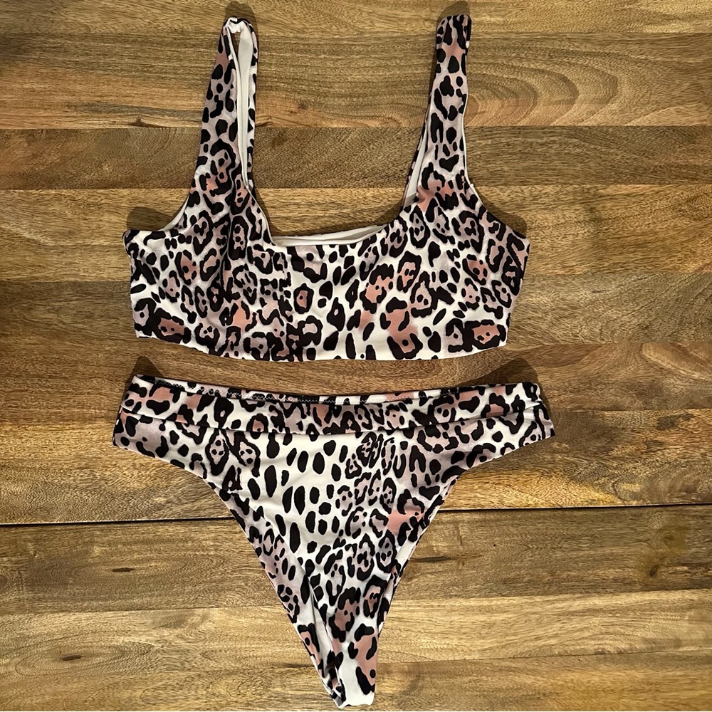 Cheetah-Print Bikini Top and Bottom Sz XL